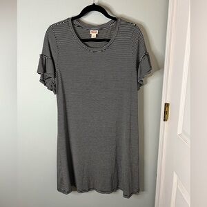 Mossimo Supply Co. Black and White Striped Ruffle Sleeve Tunic